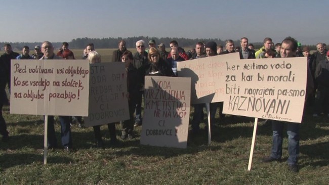 Vseslovenski protest kmetov iz ožjih vodovarstvenih območij