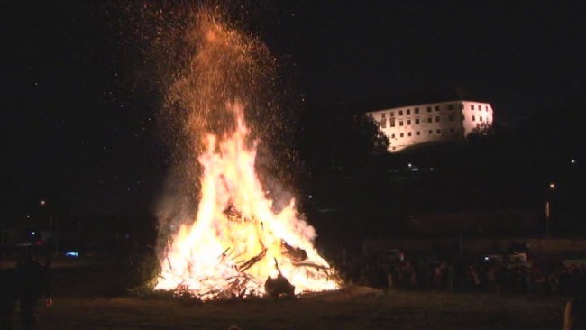 Pazljivo pri kurjenju kresov