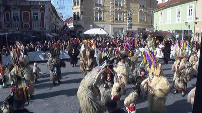 Medcelinsko srečanje tradicionalnih pustnih likov in mask