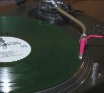 Za Vinilnico že 2. večer druženja ob gramofonskih ploščah
