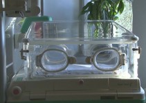 Ptujska porodnišnica ima nov inkubator