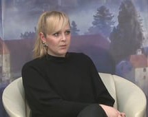 Povabilo na kavo z gostjo Nino Koštomaj