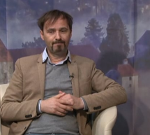 Povabilo na kavo z gostom Mladenom Delinom