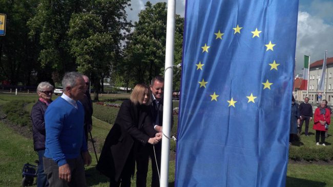 Dvig evropske zastave
