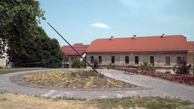 Največja vodoravna sončna ura v Sloveniji