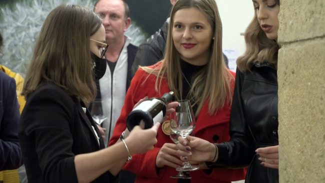 Vino ni voda 2021