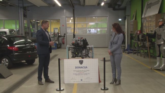 Strojna šola Ptuj je prejela električni motor za izobraževalne namene