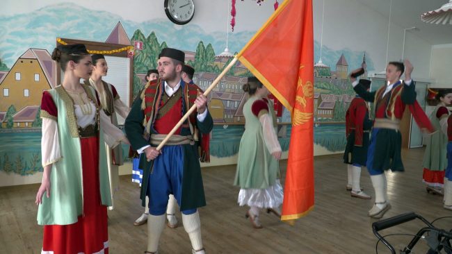 Nastop folklornih skupin iz Črne Gore in Makedonije