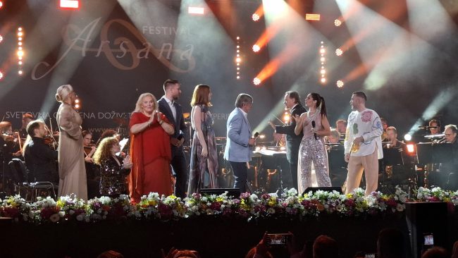Gala večer slovenske popevke