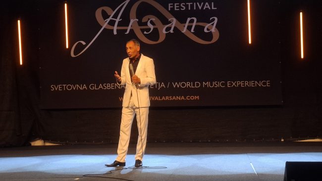 Tadej Toš – Stand up show