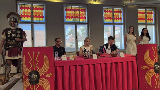 Novinarska konferenca pred Rimskimi igrami