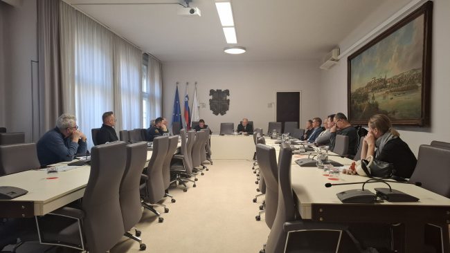 V prvih enajstih mesecih je bilo na Ptuju 330 prometnih nesreč