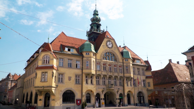 Mestna hiša na Ptuju v obnovo