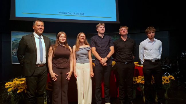 Podelitev maturitetnih spričeval na Gimnaziji Ptuj