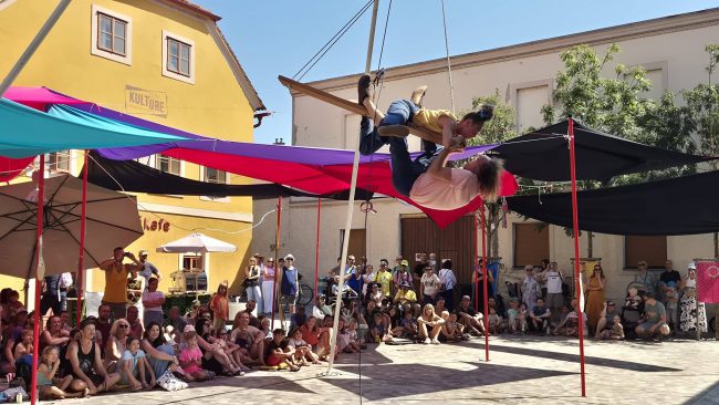 Otroški program Evropske žonglerske konvencije 2026