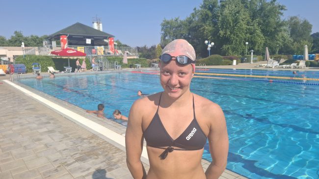 Zala Mojsilovič Meznarič in Pascal Krevs sta državna prvaka v plavanju