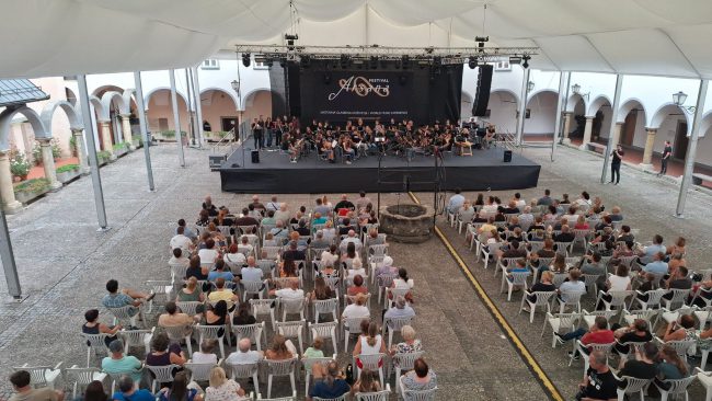 Glasba v kloštru