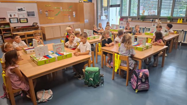 Na največji ptujski osnovi šoli so pozdravili 67 prvošolcev
