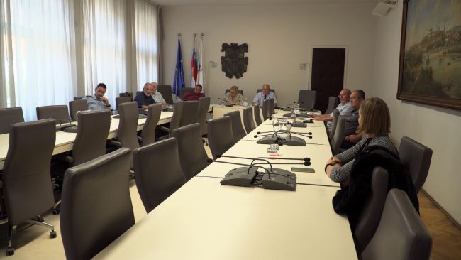 Do sredine septembra se je na Ptuju zgodilo 256 prometnih nesreč
