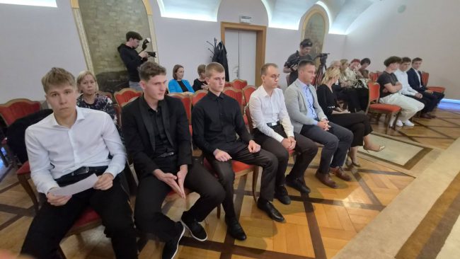 Sprejem zlatih maturantov