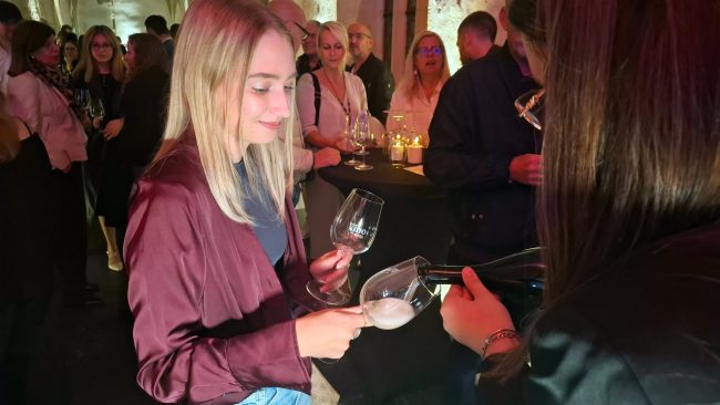 Tam, kjer se je začelo – Vino ni voda